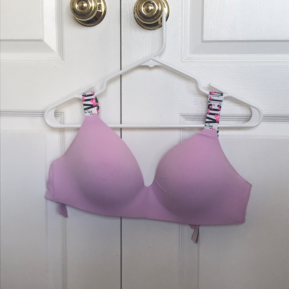 Light Pink Floral Victoria’s Secret 32DDD Bra
